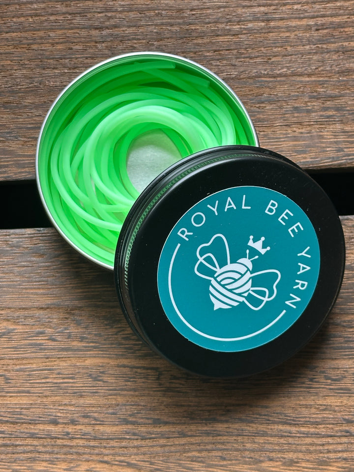 Royal Bee Tin with Barber Cords