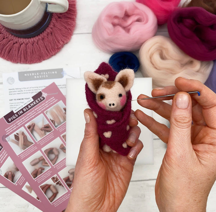 Needle Felting Kit, Pigs In Blankets