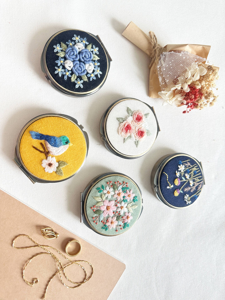 Floral Embroidered Round Jewelry Box With Mirrorrie