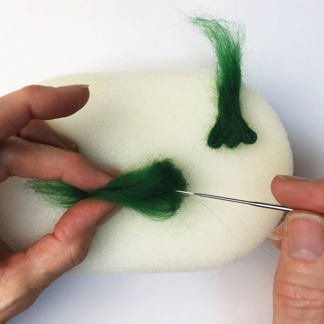 Needle Felting Kit - Frogs - Learn to make two funny frogs