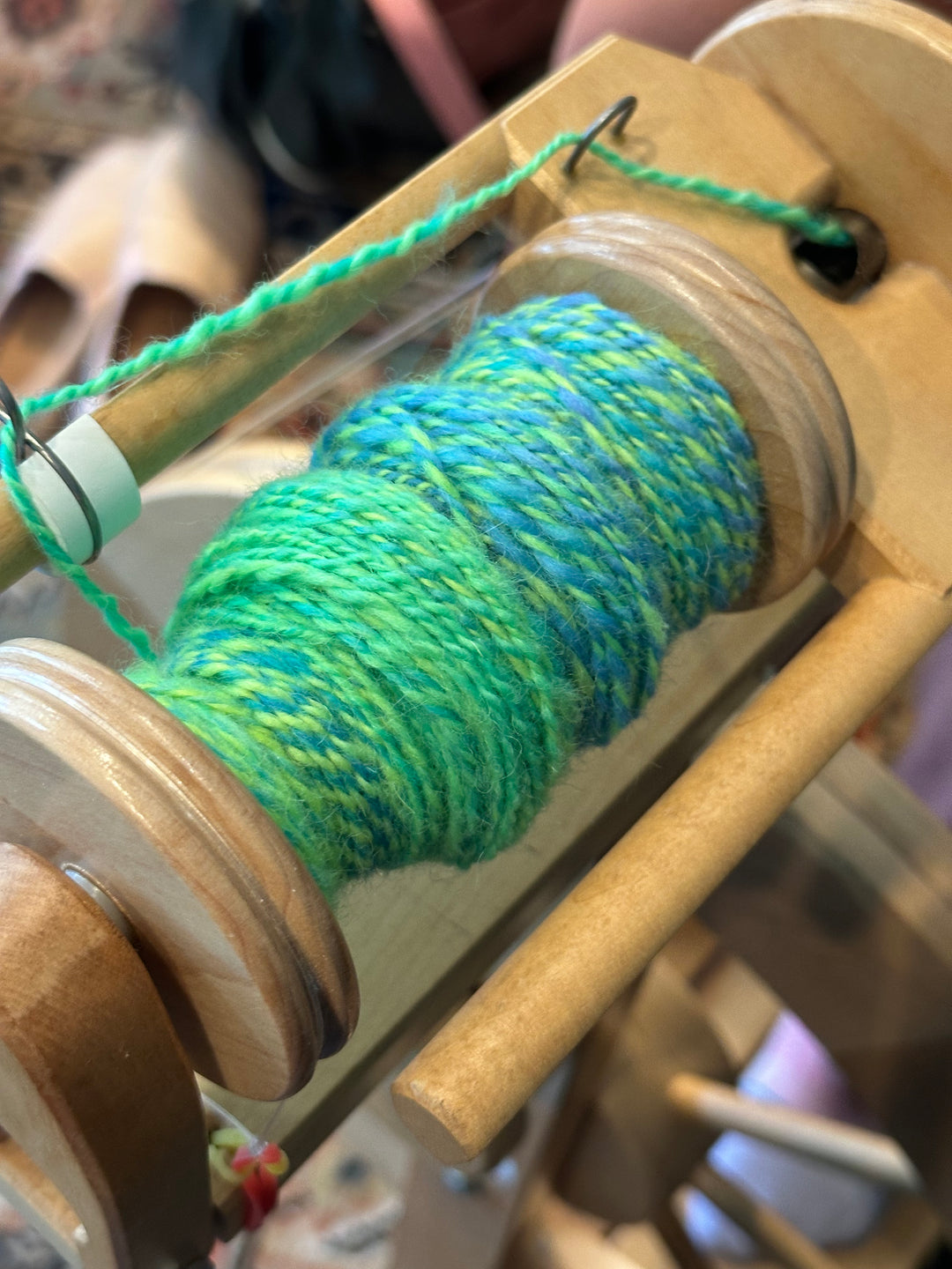 Learn to Spin Yarn on a Spinning Wheel