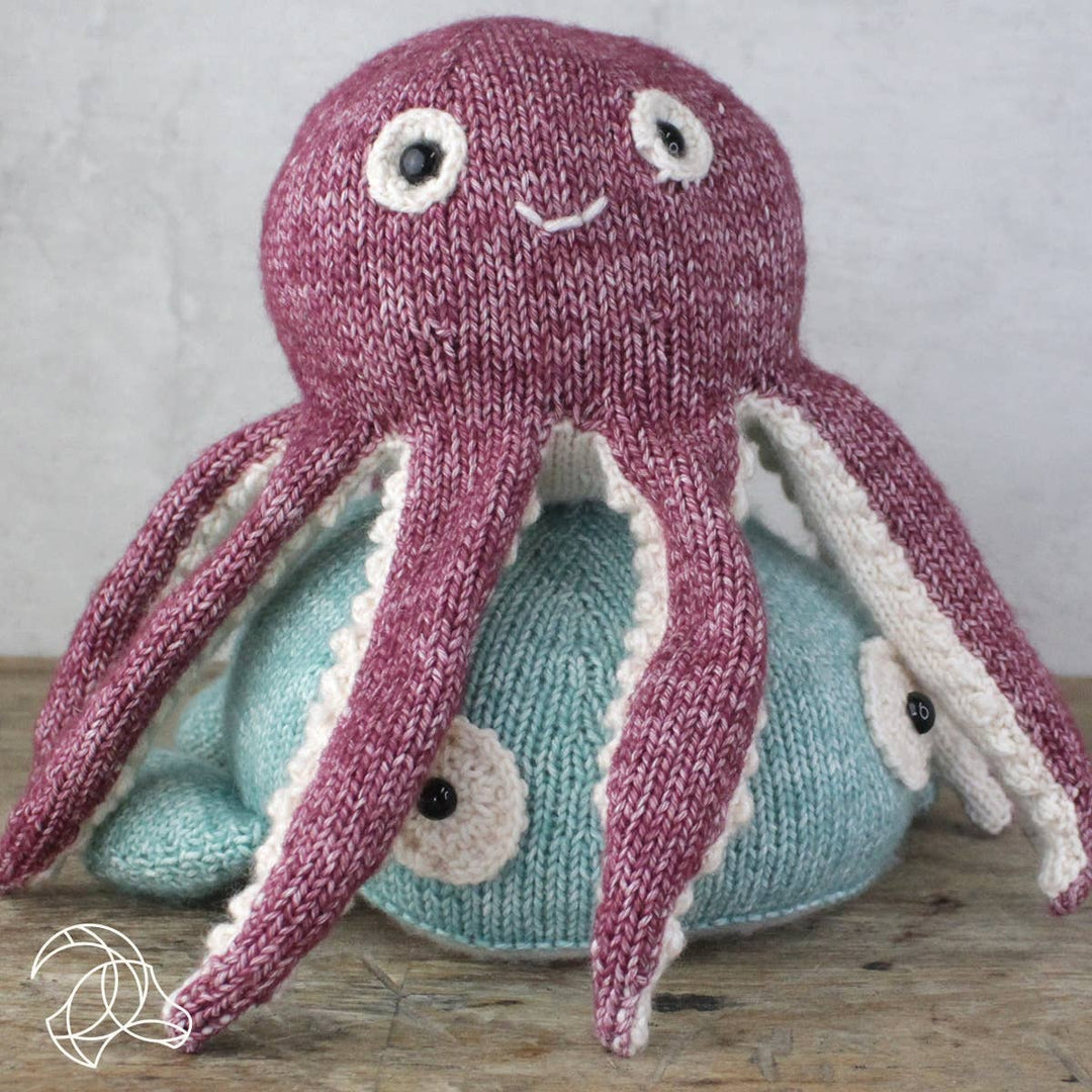 Willy Whale - DIY Knitting Kit