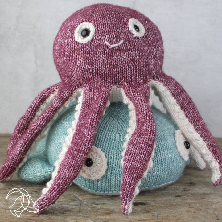 Willy Whale - DIY Knitting Kit