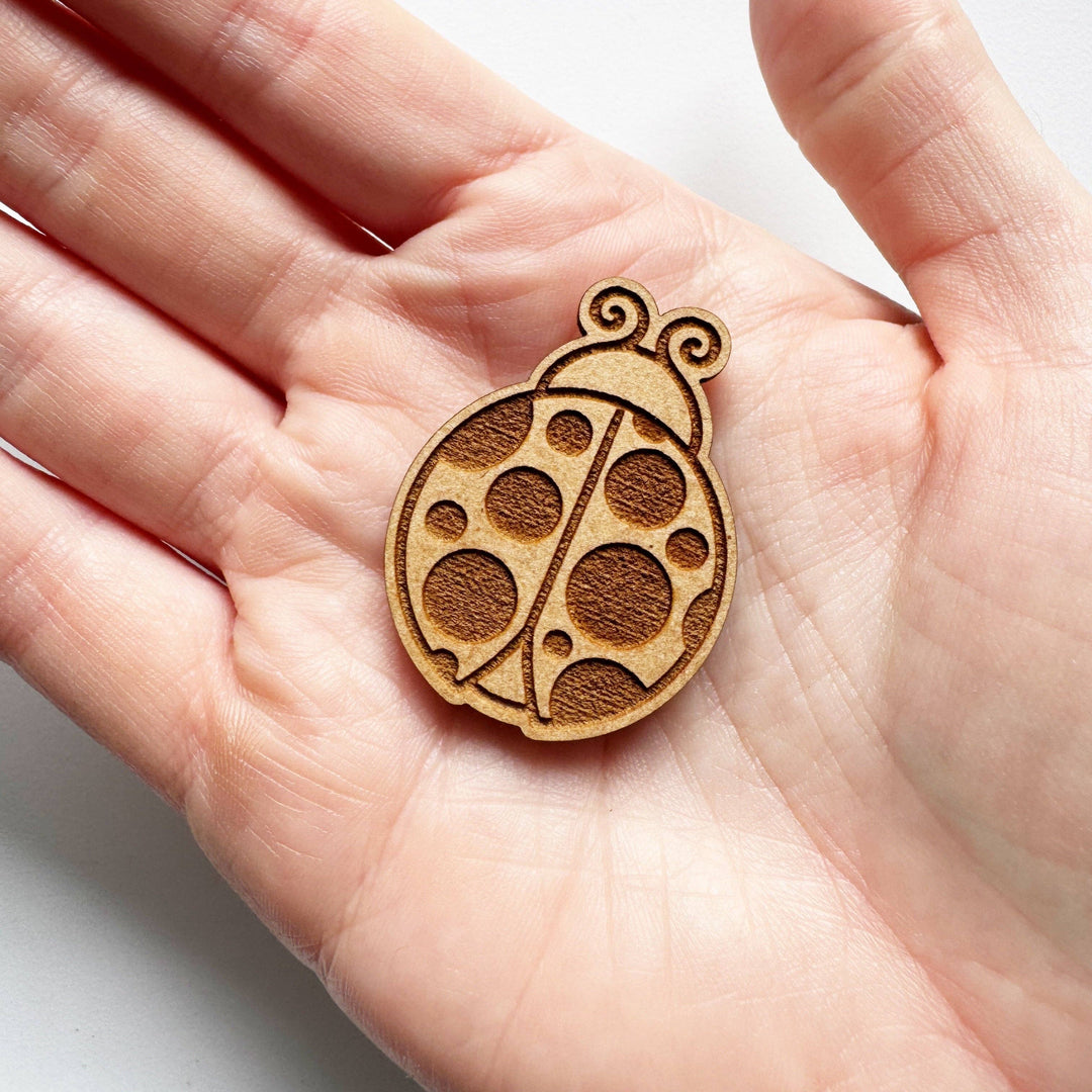 Ladybug - Wooden Magnetic Needle Minder
