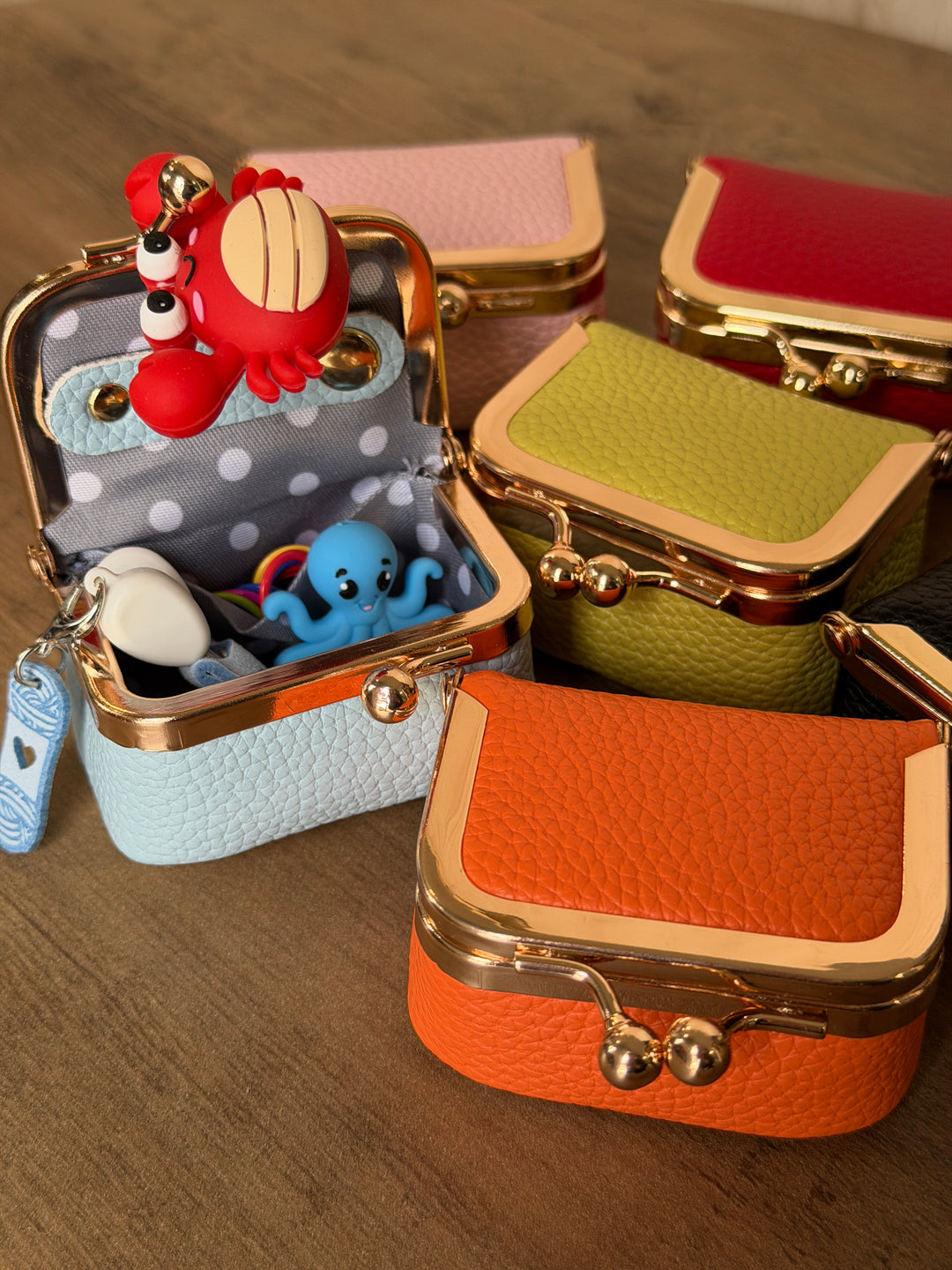 Vintage Leather Notions Case with Kiss-Lock Clasp