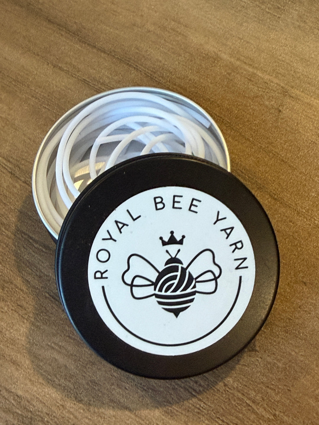 Royal Bee Tin with Barber Cords