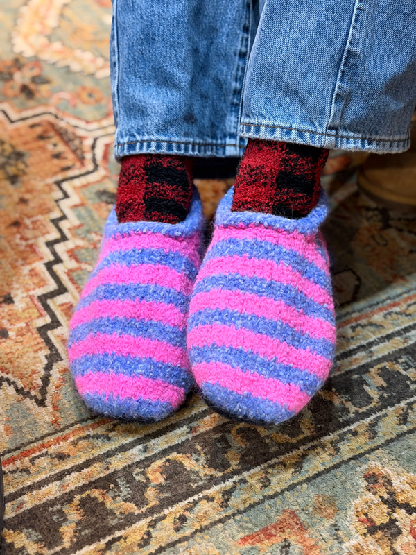 Sailor Slipper Yarn + Knitting Needles Bundle