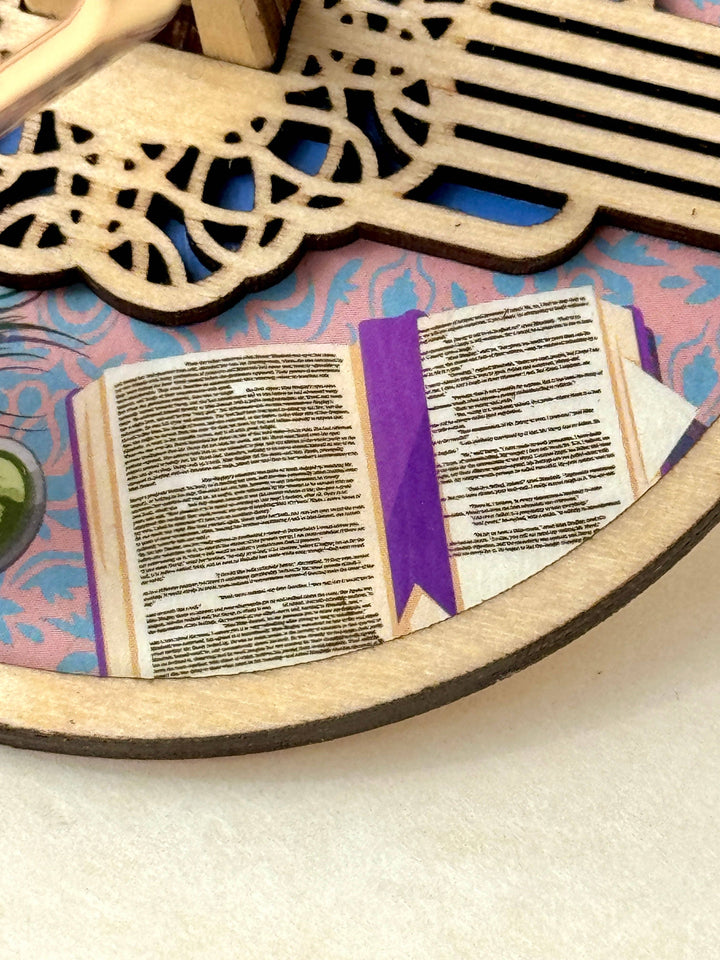 Lemonwood Wrist Yarn Holder