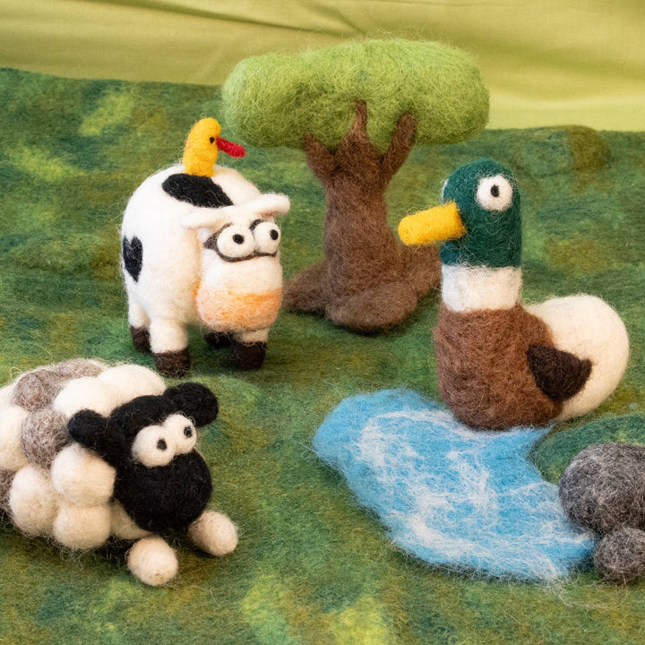 DIY Needle Felting Farm Collection Kit –Craft 6 cute animals